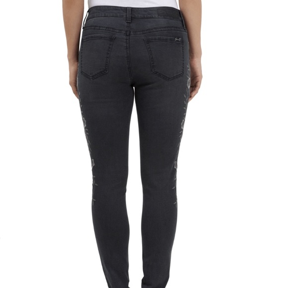 🆕WT Seven 7 Embroidered Jean. - Picture 3 of 5